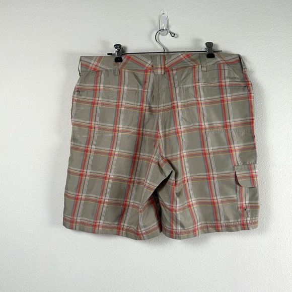 Cabelas Womens Plaid Cargo Shorts Size 14 Brown Red Polyester Fish Golf Hiking - Picture 4 of 15